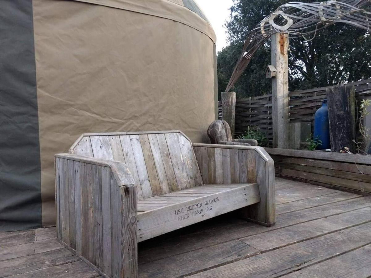 Bembridge Harbour Yurt - Log Burner - Wifi Exterior foto